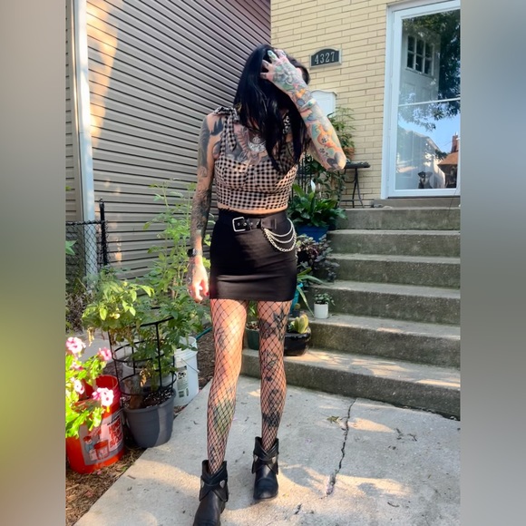 Meet your Posher, Kristen - Picture 1 of 11